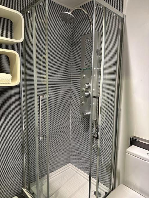 Renovado Com Ac, 2 Wc Completos, Terraco E Garagem Διαμέρισμα Πόρτο Εξωτερικό φωτογραφία