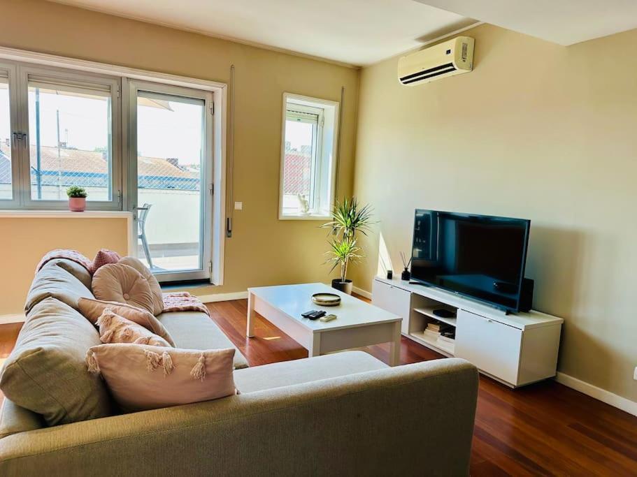Renovado Com Ac, 2 Wc Completos, Terraco E Garagem Διαμέρισμα Πόρτο Εξωτερικό φωτογραφία