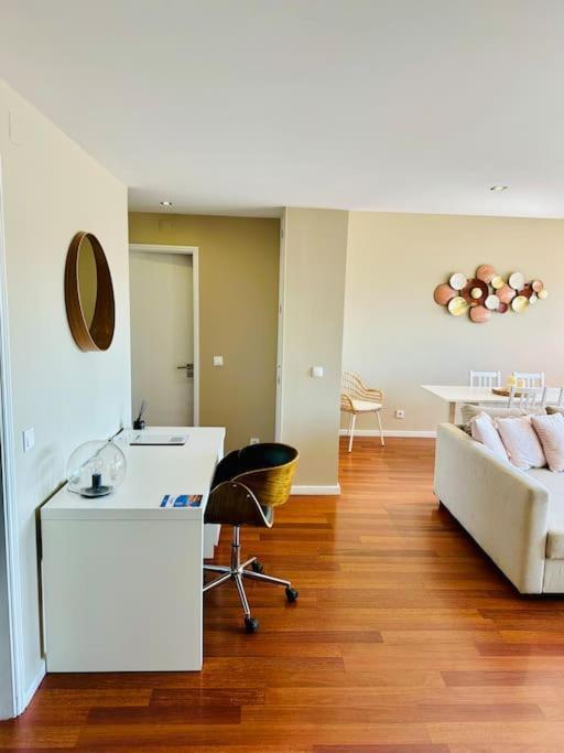 Renovado Com Ac, 2 Wc Completos, Terraco E Garagem Διαμέρισμα Πόρτο Εξωτερικό φωτογραφία
