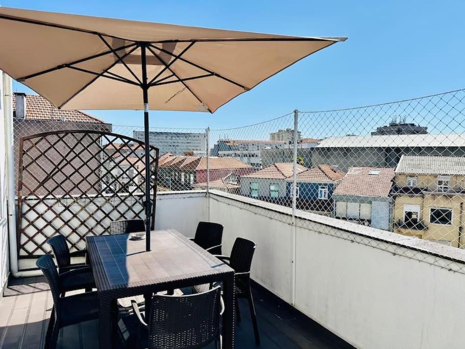 Renovado Com Ac, 2 Wc Completos, Terraco E Garagem Διαμέρισμα Πόρτο Εξωτερικό φωτογραφία