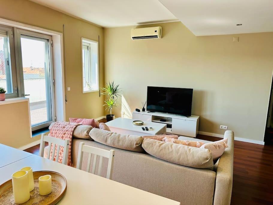 Renovado Com Ac, 2 Wc Completos, Terraco E Garagem Διαμέρισμα Πόρτο Εξωτερικό φωτογραφία